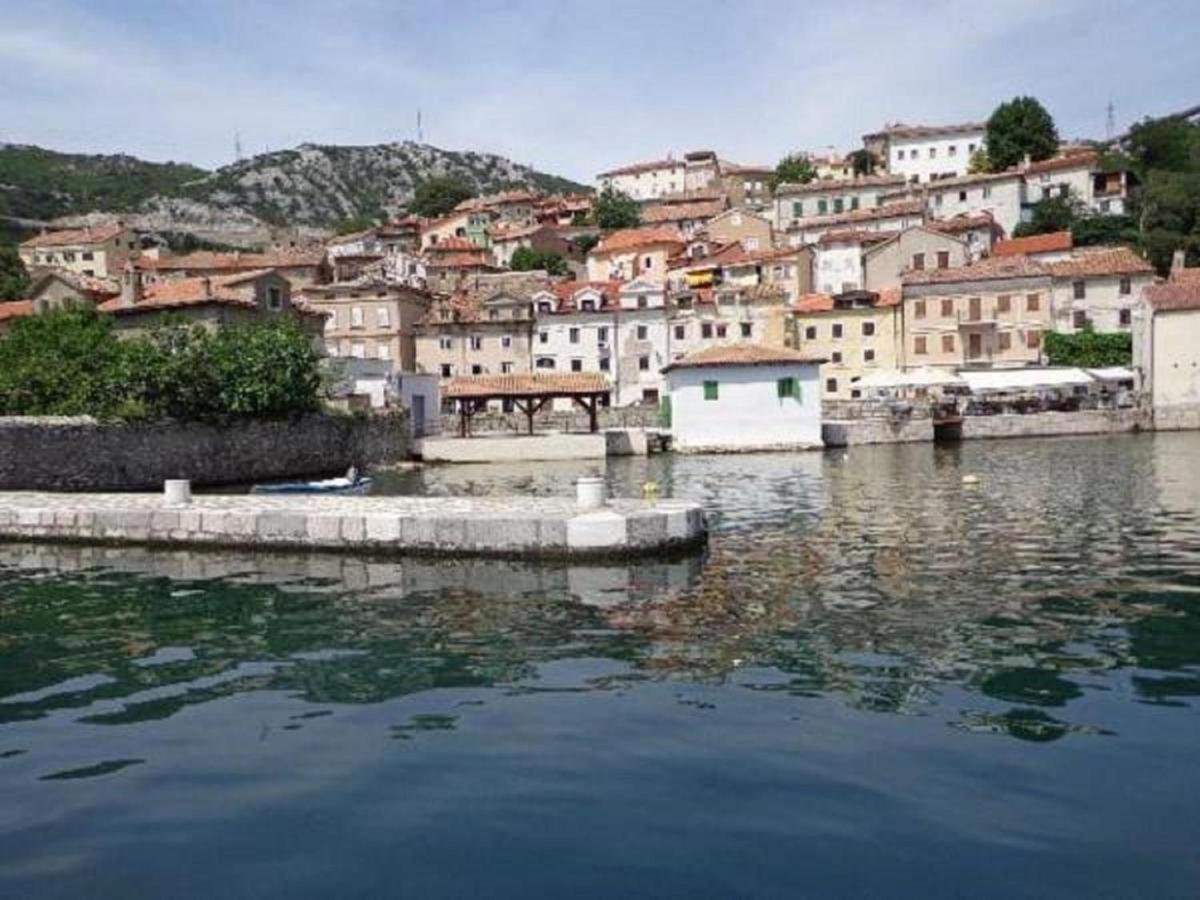 Apartmani Petar I Luka Bakar Exterior photo